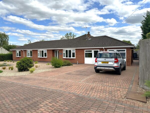 Natures Haven, Manor Road, Swinderby, Lincoln