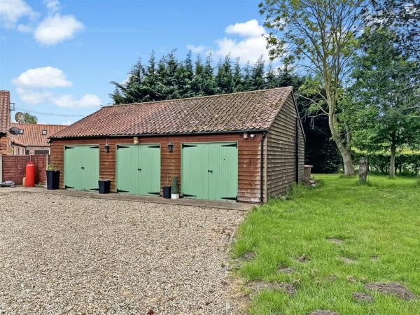 Halfway Farm Cottage, Newark Road, Swinderby, Lincoln
