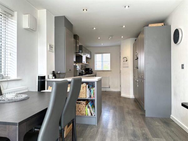 Bluebell Drive, Middlebeck, Newark