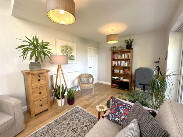 Oak Avenue, Farndon, Newark