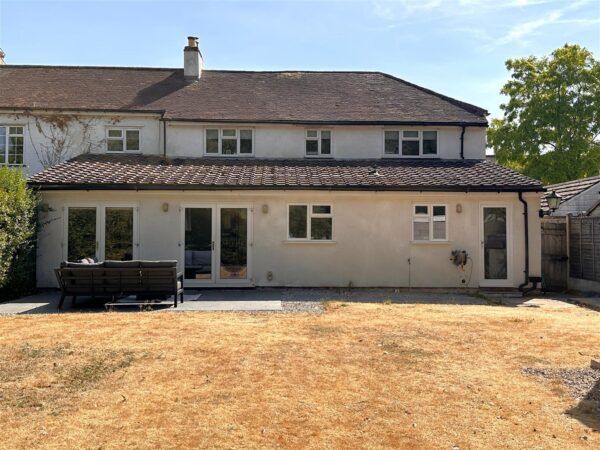 Floral Villas, Sutton-On-Trent, Newark