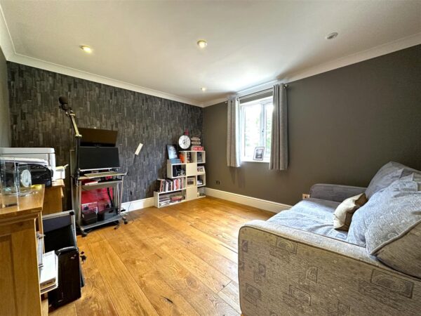 Halfway Farm Cottage, Newark Road, Swinderby, Lincoln