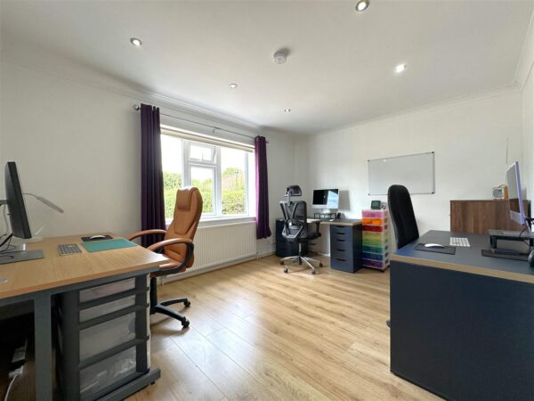 Natures Haven, Manor Road, Swinderby, Lincoln