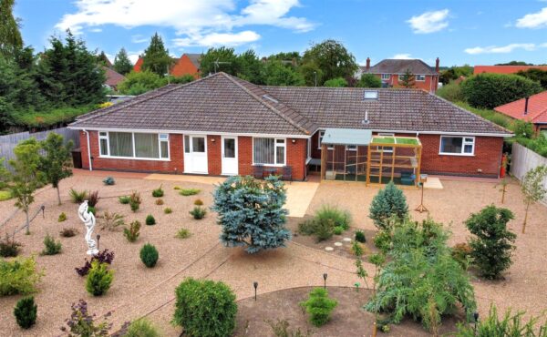 Natures Haven, Manor Road, Swinderby, Lincoln