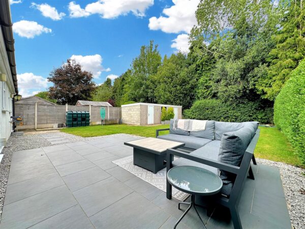 Floral Villas, Sutton-On-Trent, Newark
