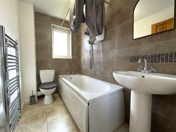 Willow Road, Balderton, Newark