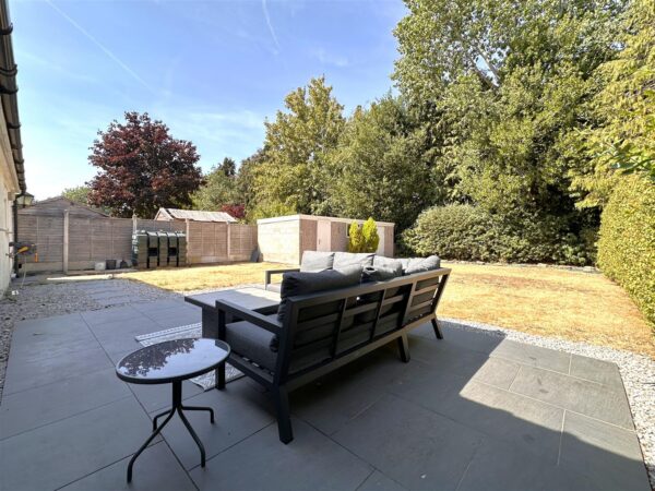 Floral Villas, Sutton-On-Trent, Newark