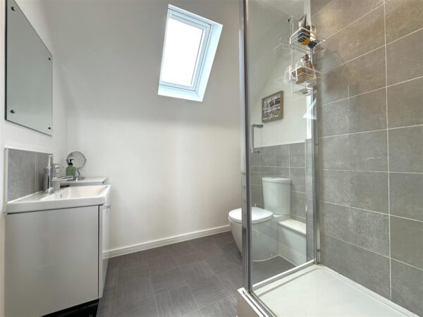 Bluebell Drive, Middlebeck, Newark