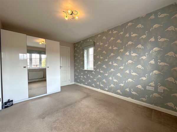Waters Edge, Kings Sconce Avenue, Newark