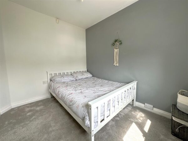 Floral Villas, Sutton-On-Trent, Newark
