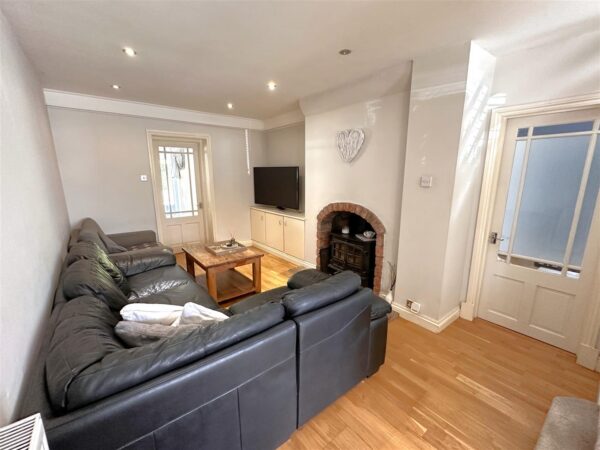 Floral Villas, Sutton-On-Trent, Newark