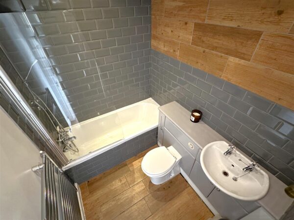 Floral Villas, Sutton-On-Trent, Newark