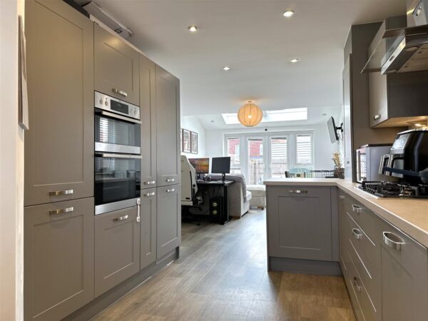 Bluebell Drive, Middlebeck, Newark