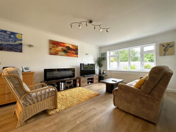 Natures Haven, Manor Road, Swinderby, Lincoln