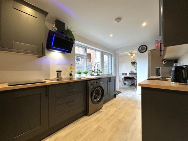 Lime Grove, Newark