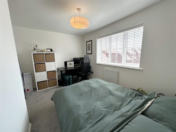 Bluebell Drive, Middlebeck, Newark