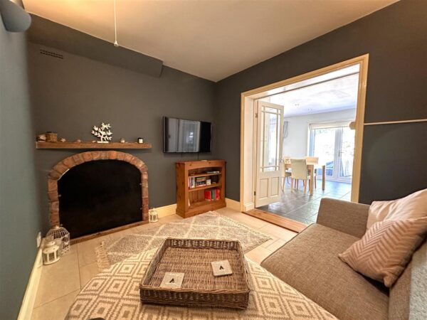 Floral Villas, Sutton-On-Trent, Newark
