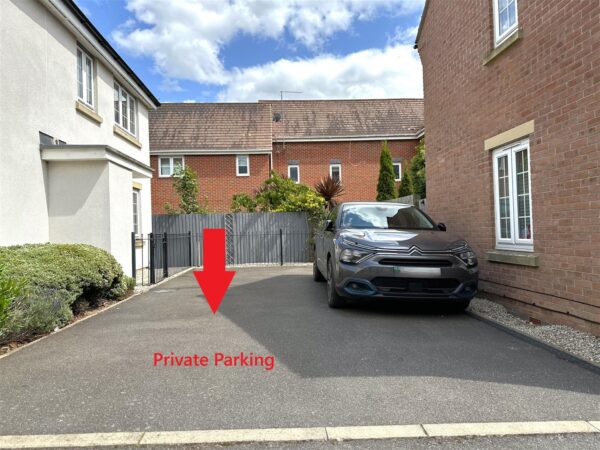 Waters Edge, Kings Sconce Avenue, Newark