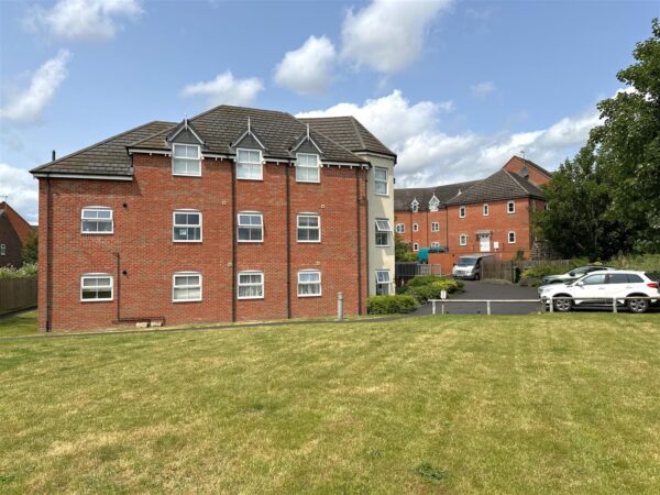 The Crossings, Newark