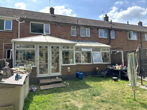 Dale Crescent, Fernwood, Newark