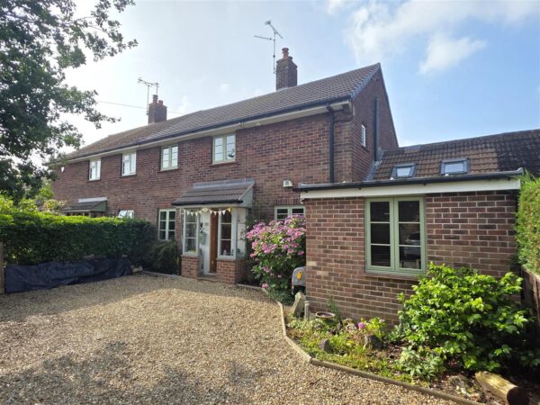 Swinderby Road, Collingham, Newark