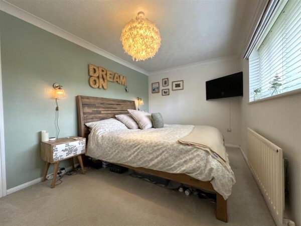 Lacey Green, Balderton, Newark