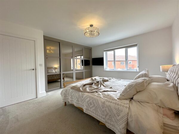 Threadneedle Way, Middlebeck, Newark