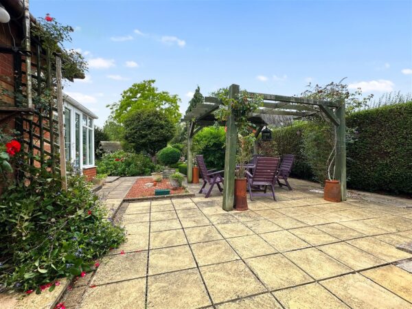 Holmefield, Farndon, Newark