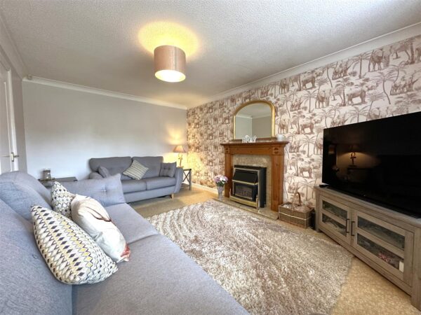 The Ivies, Farndon Road, Newark