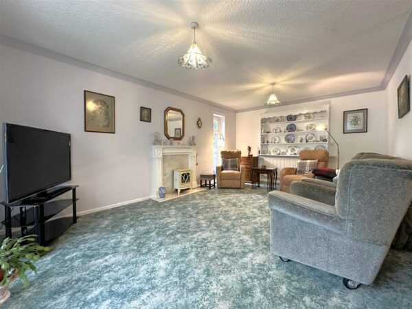 Holmefield, Farndon, Newark
