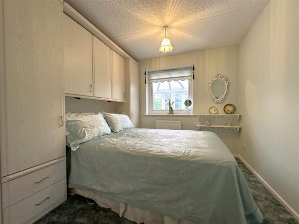 Holmefield, Farndon, Newark