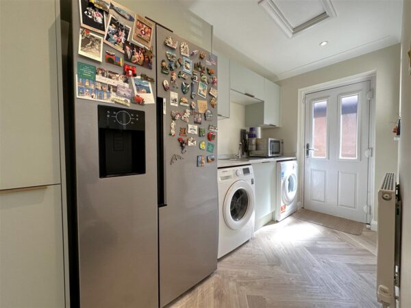 Lacey Green, Balderton, Newark