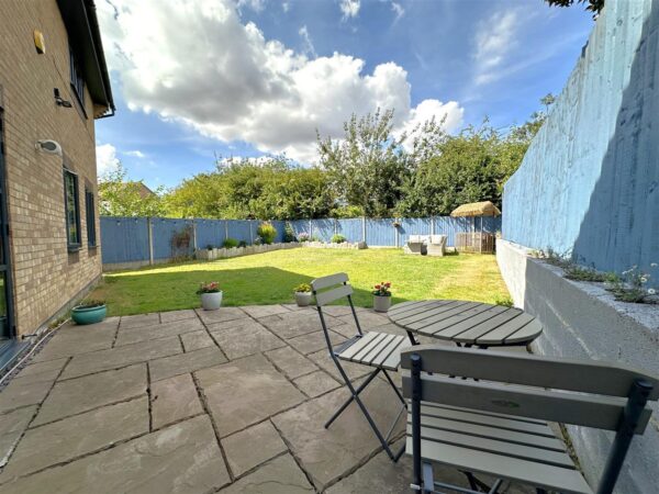 Lacey Green, Balderton, Newark