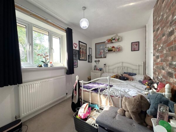 Hounsfield Close, Newark