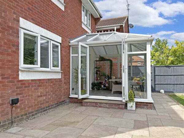 Robinson Close, Newark