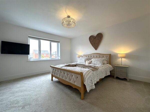 Threadneedle Way, Middlebeck, Newark