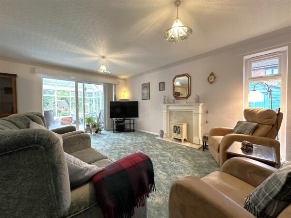 Holmefield, Farndon, Newark
