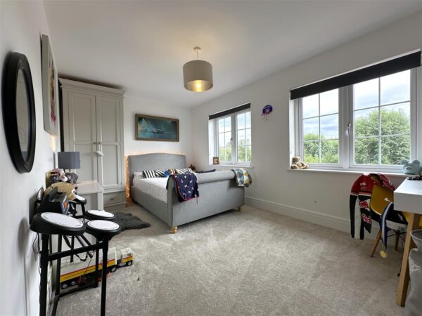 Threadneedle Way, Middlebeck, Newark