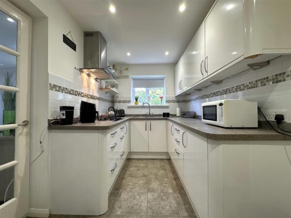 Hounsfield Close, Newark
