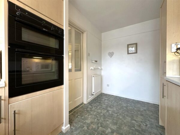 Holmefield, Farndon, Newark