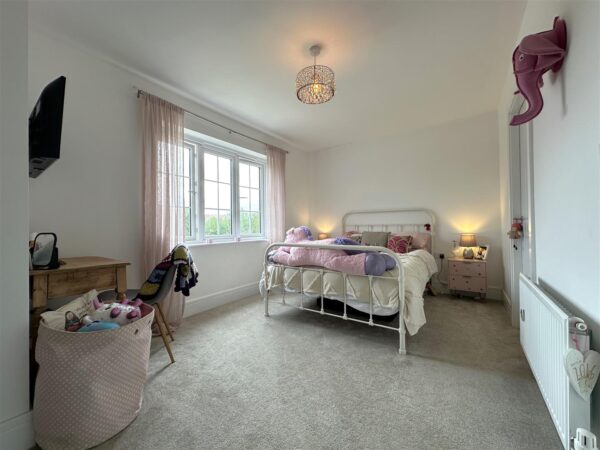 Threadneedle Way, Middlebeck, Newark