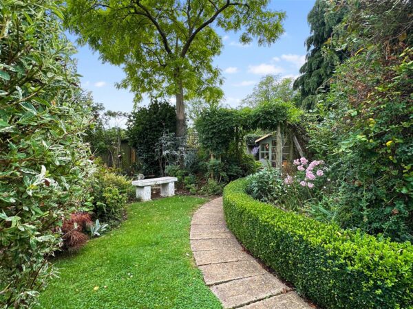Holmefield, Farndon, Newark