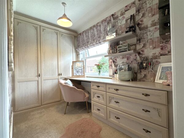 The Ivies, Farndon Road, Newark