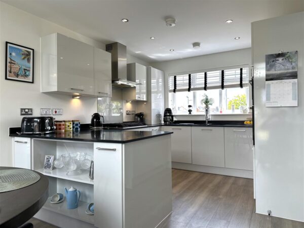 Bluebell Drive, Middlebeck, Newark