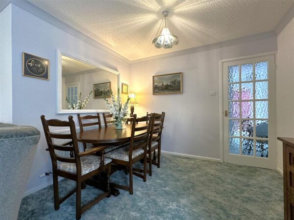 Holmefield, Farndon, Newark