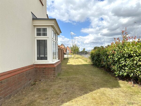 Bluebell Drive, Middlebeck, Newark