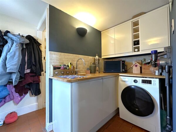 Swinderby Road, Collingham, Newark
