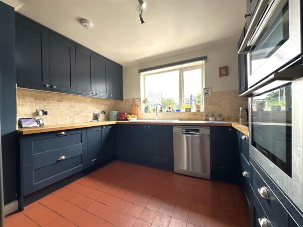 Swinderby Road, Collingham, Newark