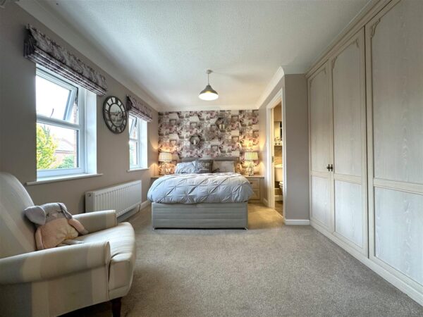 The Ivies, Farndon Road, Newark