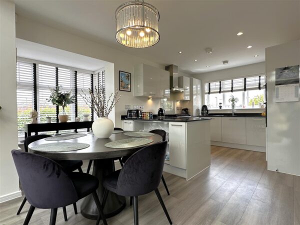 Bluebell Drive, Middlebeck, Newark